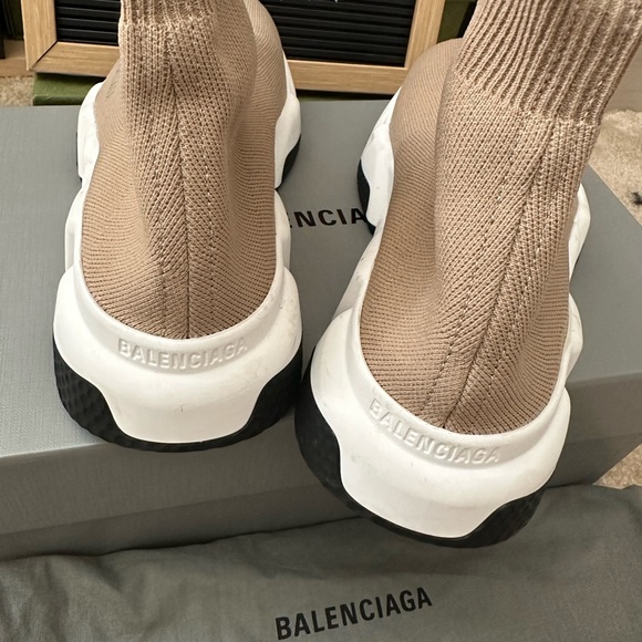 Authentic - Picture 4 of 10